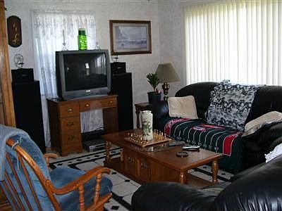 3rd image of 203 Drake Ave