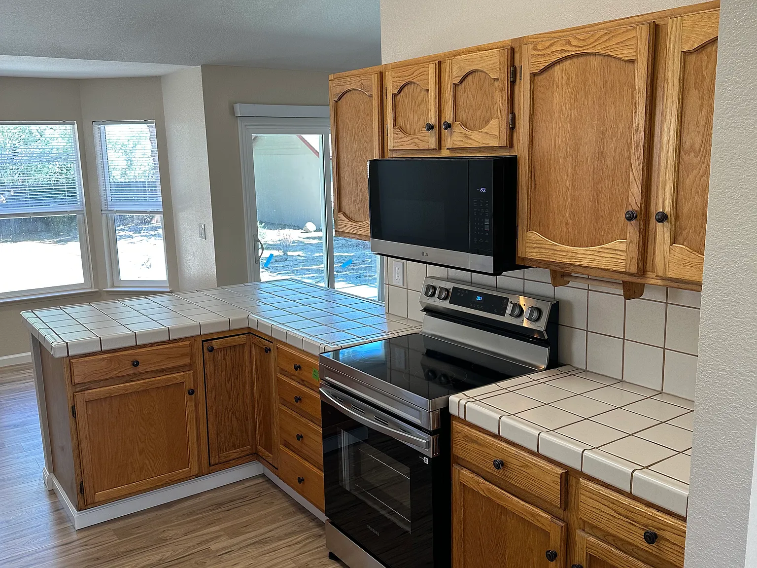 3 bed, 1773 sqft, $2,900 — Photo 4