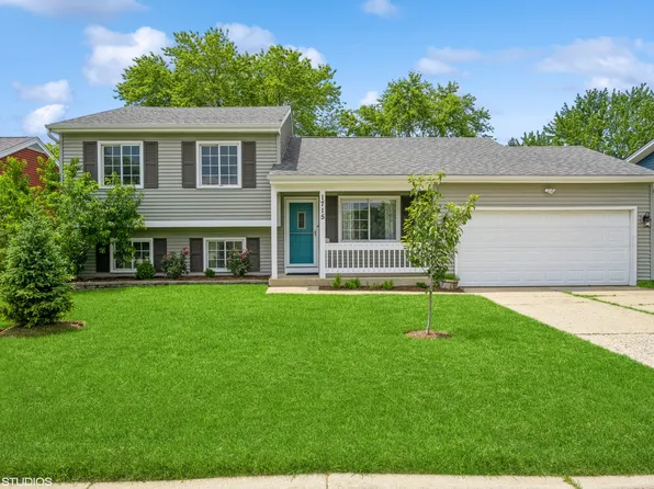 1715 N Orleans St, McHenry, IL 60050