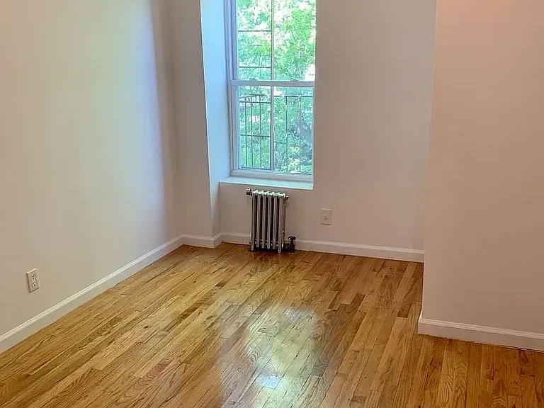 415 Myrtle Ave #4 — Photo 6