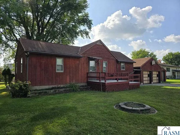 103 Hazelwood Ave, New Ulm, MN 56073