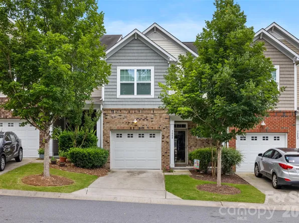 7044 Woodsbay Ln, Rock Hill, SC 29732