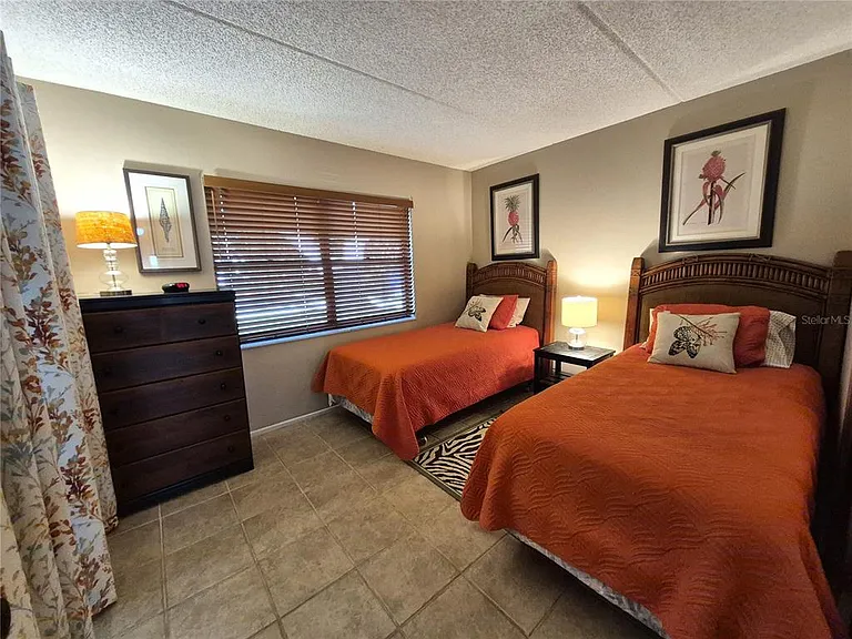 50 Woodlake Pl #50 — Photo 29