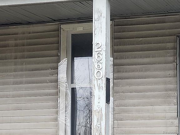 4th image of 2660 Wreford St