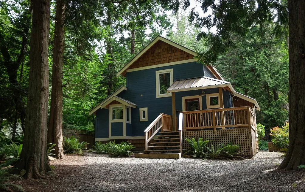 722 Claire Ln photo 1