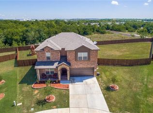 1 Auburn Dr, Edgecliff Village, TX 76134