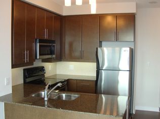 18 Harbour St Unit 2701, Toronto, ON M5J 2Z6