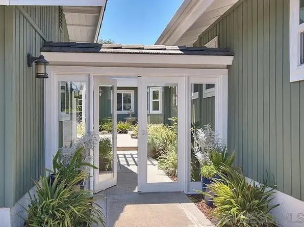 243 Horizon Hills Dr, El Cajon, CA 92020