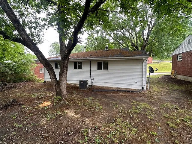 118 Carrollton Rd — Photo 2