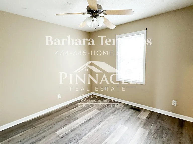 225 Portico St — Photo 16