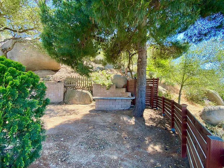2761 Joan Ln — Photo 80