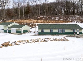 2648 E Bluewater Hwy, Ionia, MI 48846