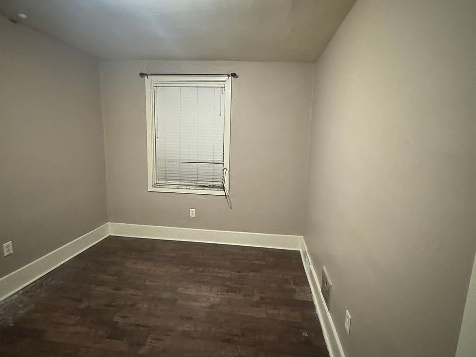 1st image of 315 Center St #2