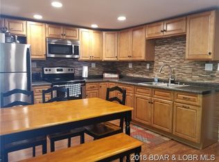395 Fischer Point Dr, Camdenton, MO 65020