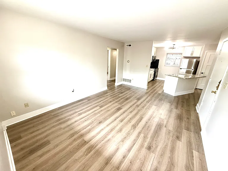 1540 Glenn Ave #C — Photo 8