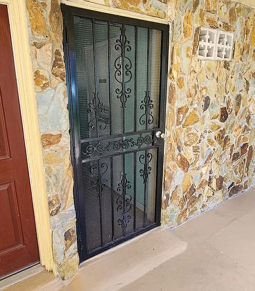 310 Taylor Ave #C19 — Photo 26
