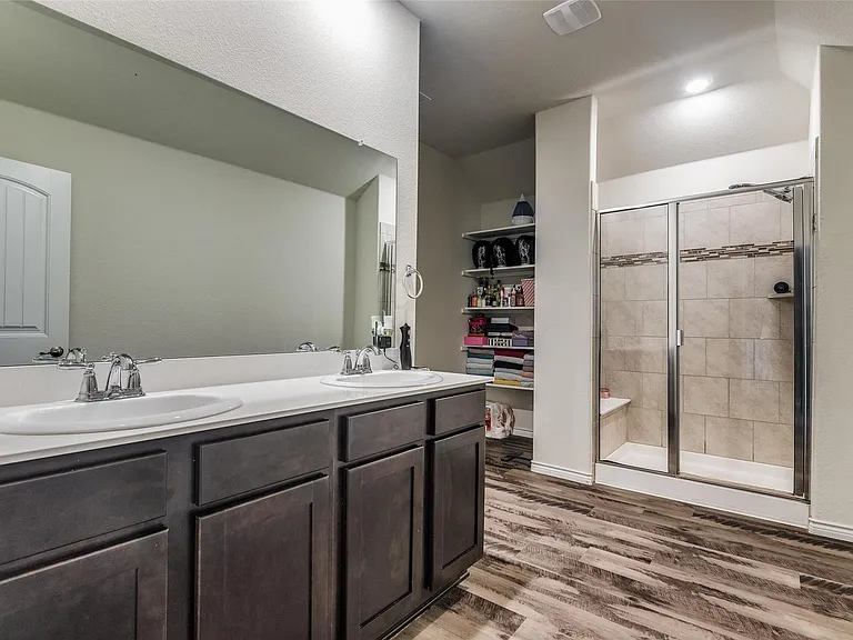 2416 Evening Stone Dr — Photo 18