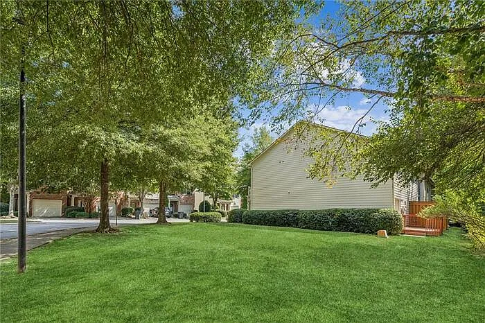 1640 Northgate Mill Dr — Photo 23