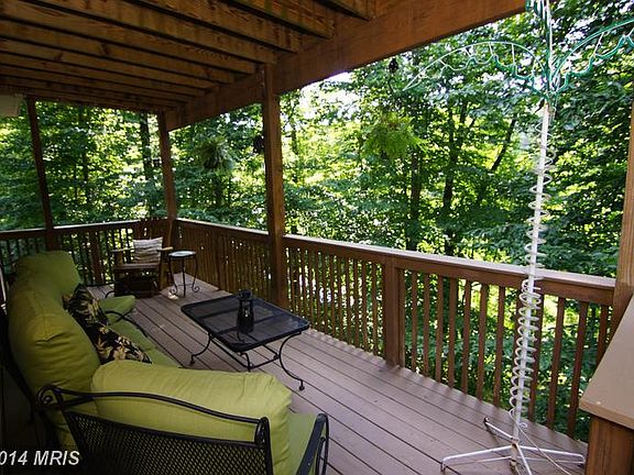 3rd image of 6810 Stoneledge Ct
