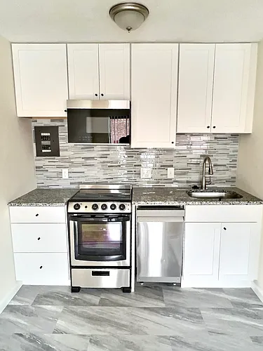 1027 Commonwealth Ave #24 Photo 1