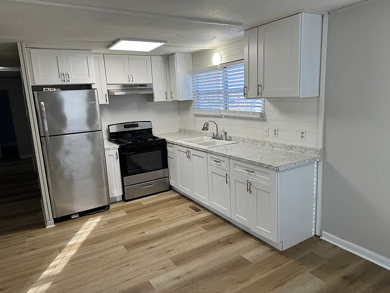 3940 Sandclay Rd — Photo 4