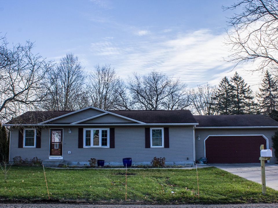 1st image of 3 Thomas Ave