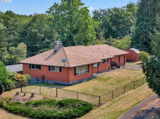 1085 SW Cedar Dr, Warrenton, OR 97146