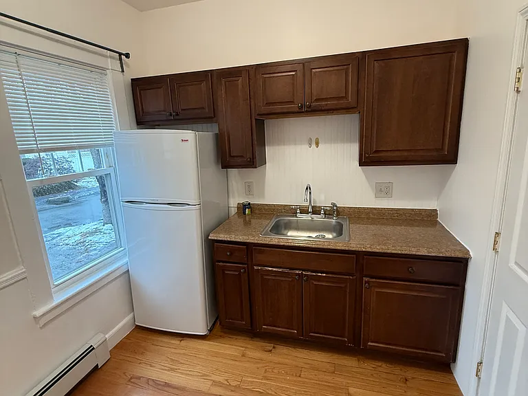 13 N Park St #1 — Photo 8