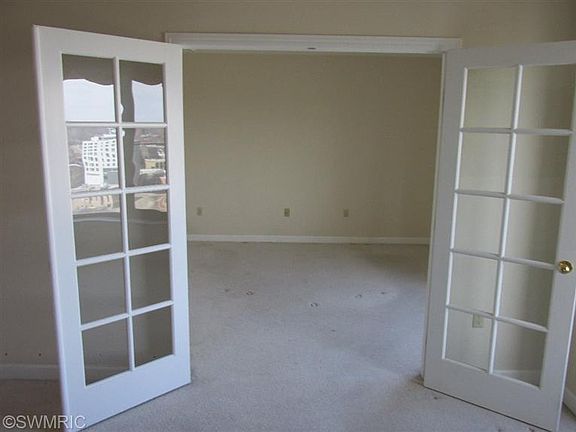 3rd image of 95 Campau Cir NW #19