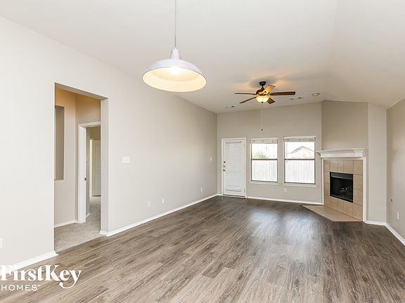 4th image of 10416 Sixpence Ln