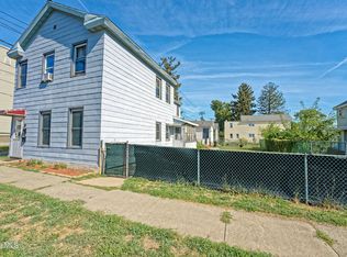 511 14th St, Watervliet, NY 12189