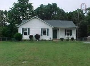 983 May Apple Dr #D, Clarksville, TN 37042