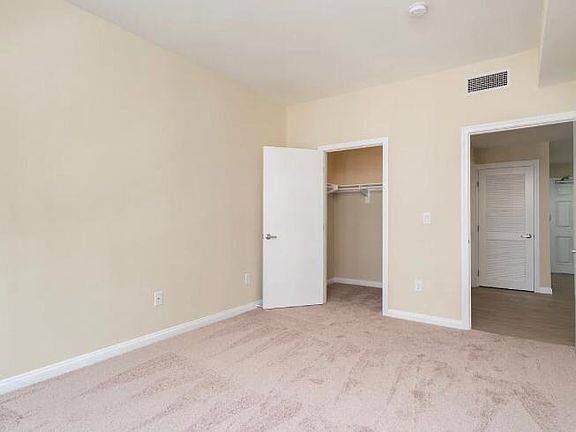 4th image of 450 J St #1