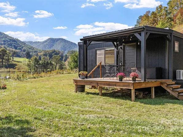 41 Hawks Ridge Est, Burnsville, NC 28714