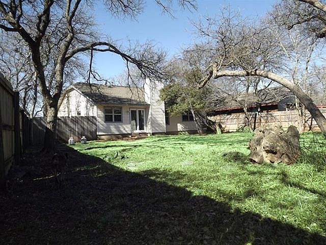 1st image of 606 Bowling Ct