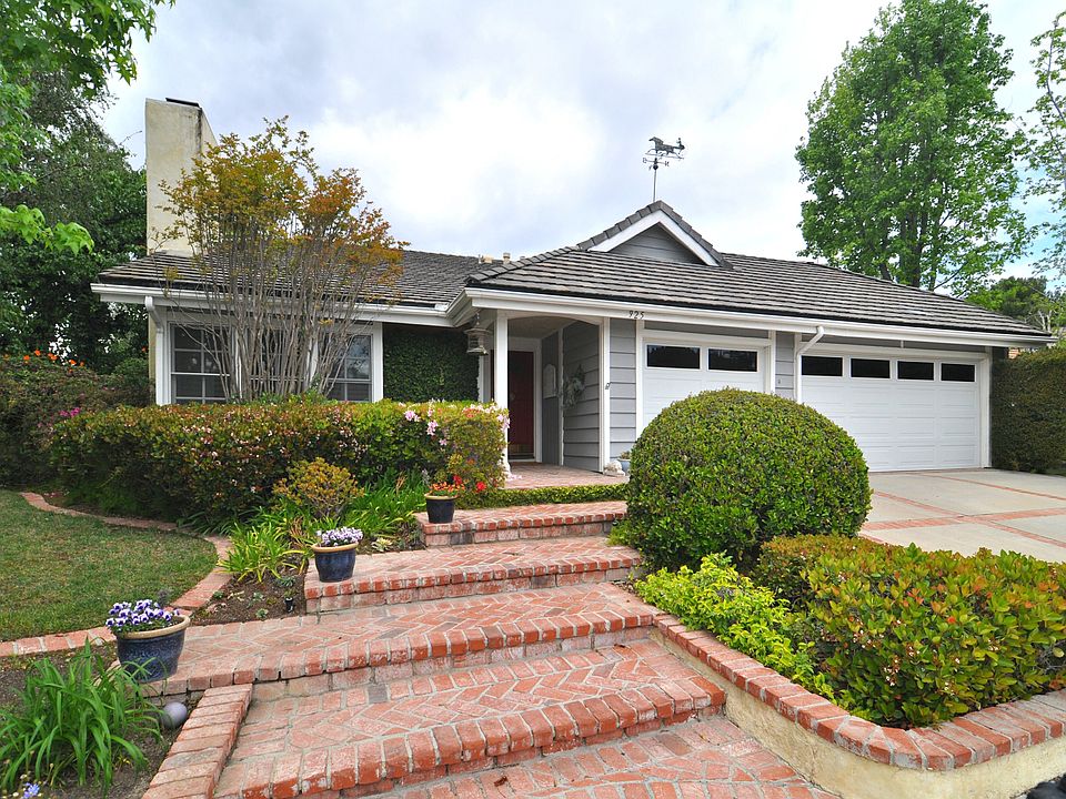 1st image of 925 Fawnglen Pl