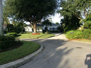 720 Ashburton Dr, Naples, FL 34110