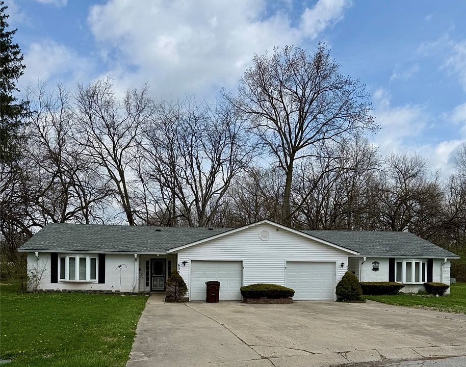 1st image of 630-634 N Sherry Dr