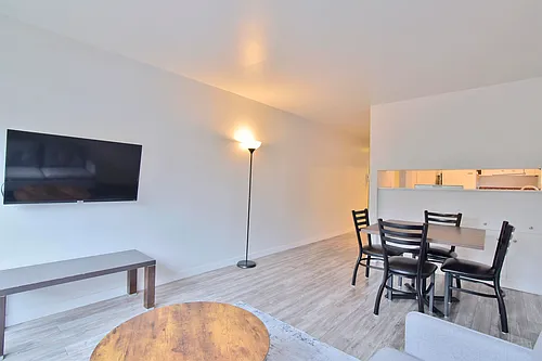 1540 Haro St Photo 1