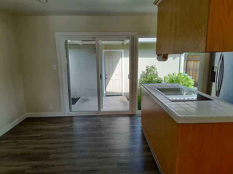 1234 Belknap Ct — Photo 12