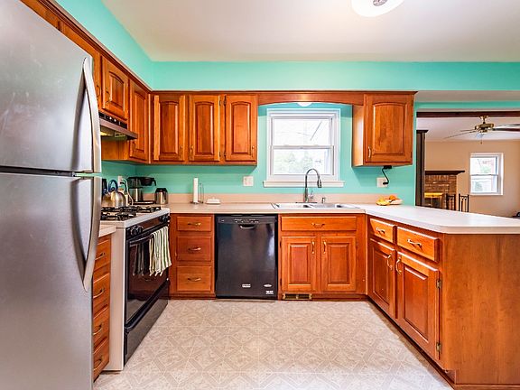 3rd image of 3346 Tacoma Cir