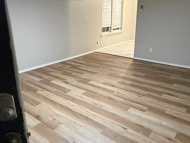 105 SW 43rd St #2 — Photo 7