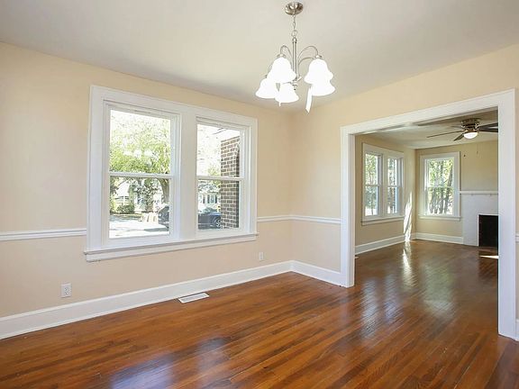 5th image of 743 Pembroke Ave