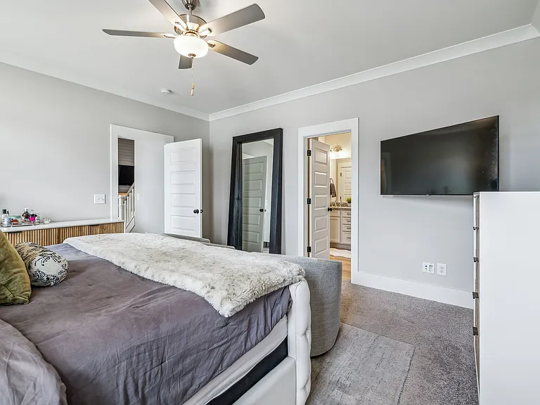 7560 Maggie Dr — Photo 30