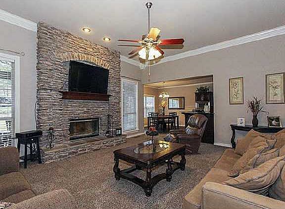 5th image of 4140 Dogwood Ln
