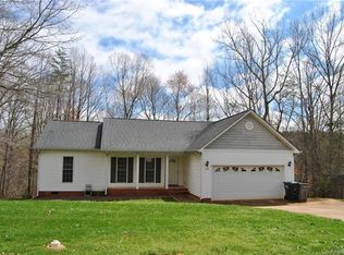 1291 Laurel Woods Dr, Gastonia, NC 28052