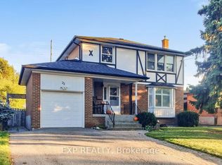 22 Chestnut Ave, Brampton, ON L6X 2A5