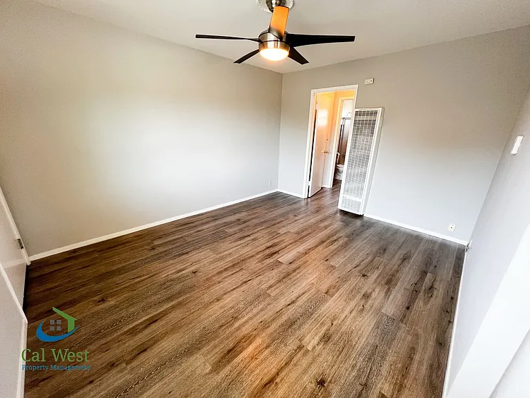 164 Topeka Ave #7 — Photo 9