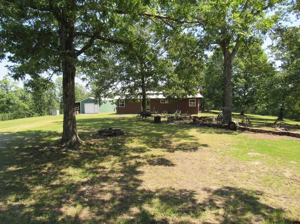 9767 Highway 14 N, Yellville, AR 72687