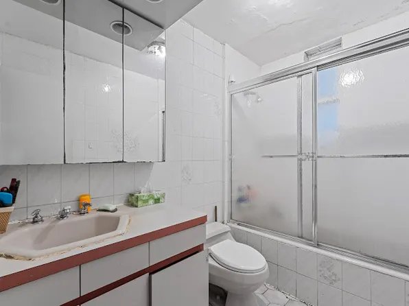 1408 Avenue L image 15 of 20